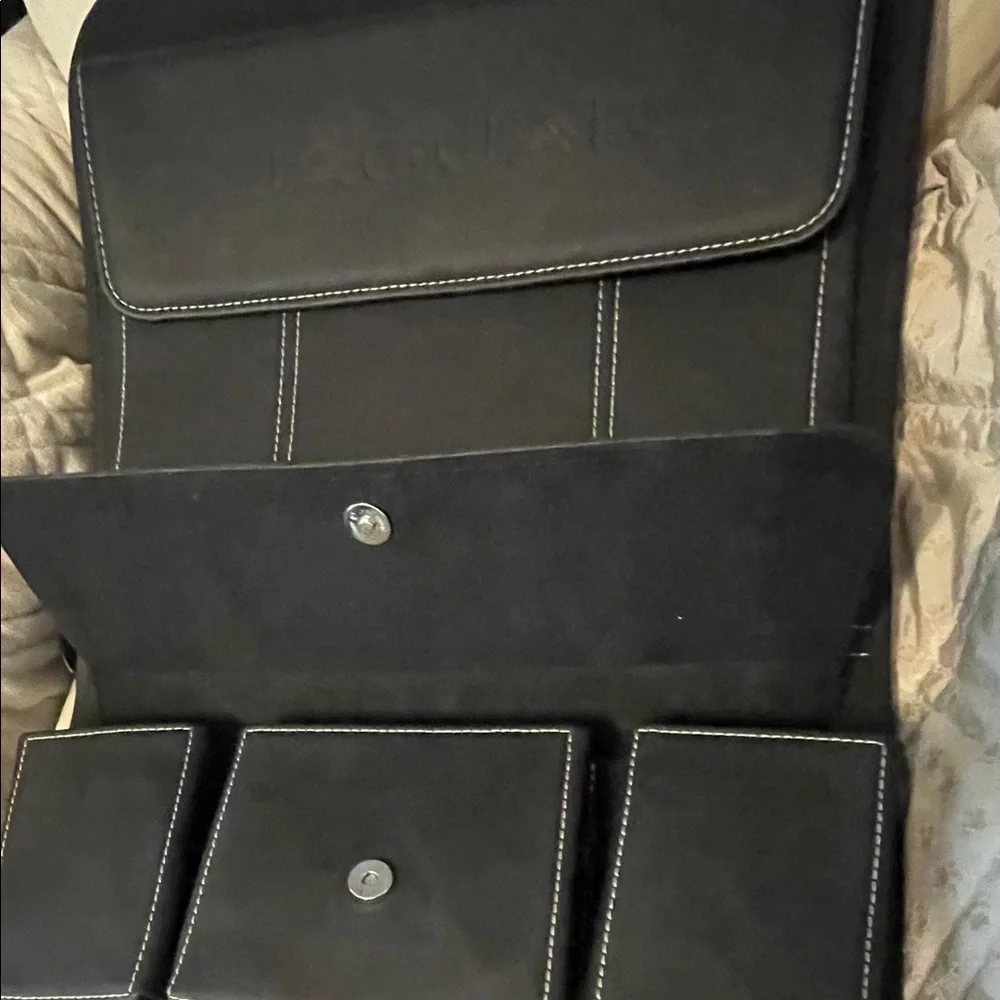 Jaguar , rear seat organizer, leather w/ white stitch detail - Picture 1 of 7